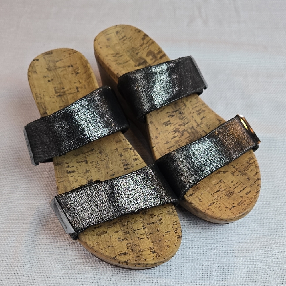 Vionic Metallic Strap Cork Sandals, SIZE 9